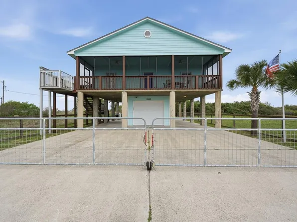 223 Palmetto Point Rd, Rockport, TX 78382