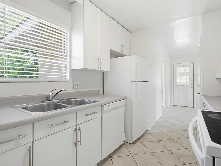 2125 E Lawndale Dr #2125 — Photo 19