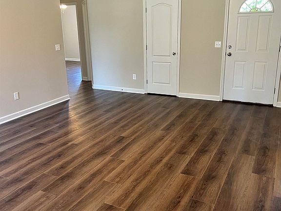 3rd image of 228 Falcon Ridge Dr