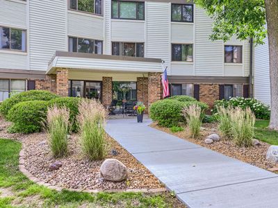 10600 43rd Ave N APT 202, Plymouth, MN, 55442