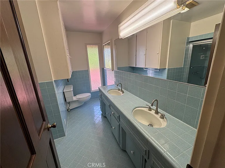 21015 Cantel Pl — Photo 21
