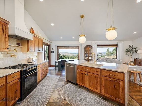 5th image of 712 Summit Ridge Rd