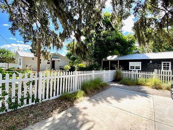 4th image of 3611 Old Bradenton Rd