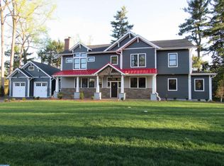 470 Red Fox Rd, Wayne, PA 19087