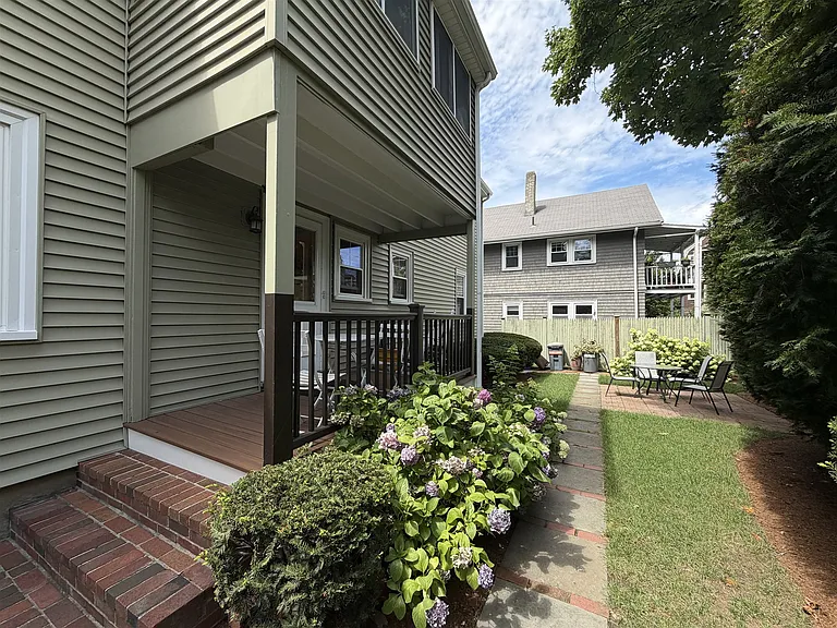 14 Grove St — Photo 12