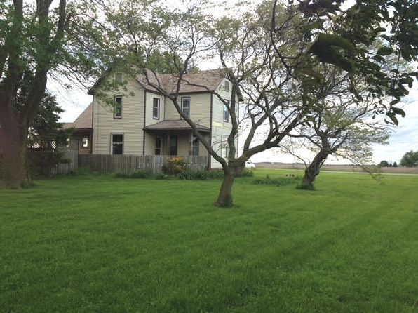 597 County Road 100 E, Ivesdale, IL 61851