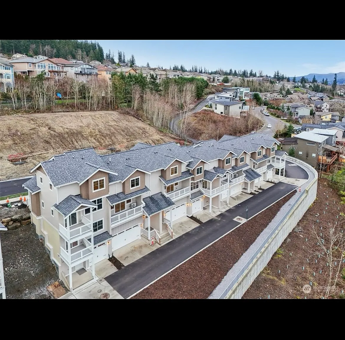 3509 Sussex Dr — Photo 3