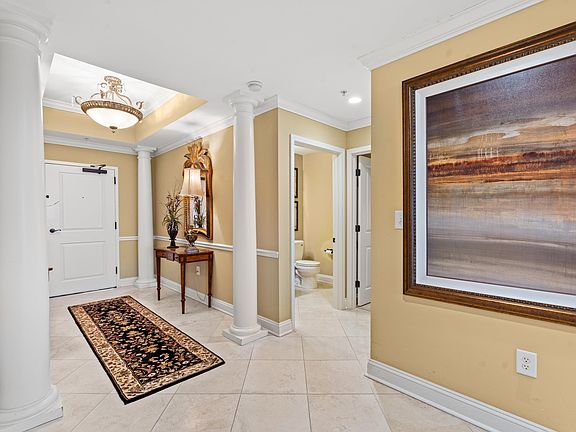 3rd image of 9547 Edgerton Dr. #904