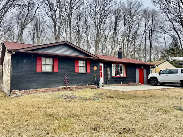 218 Whispering Hills Dr, East Stroudsburg, PA 18301