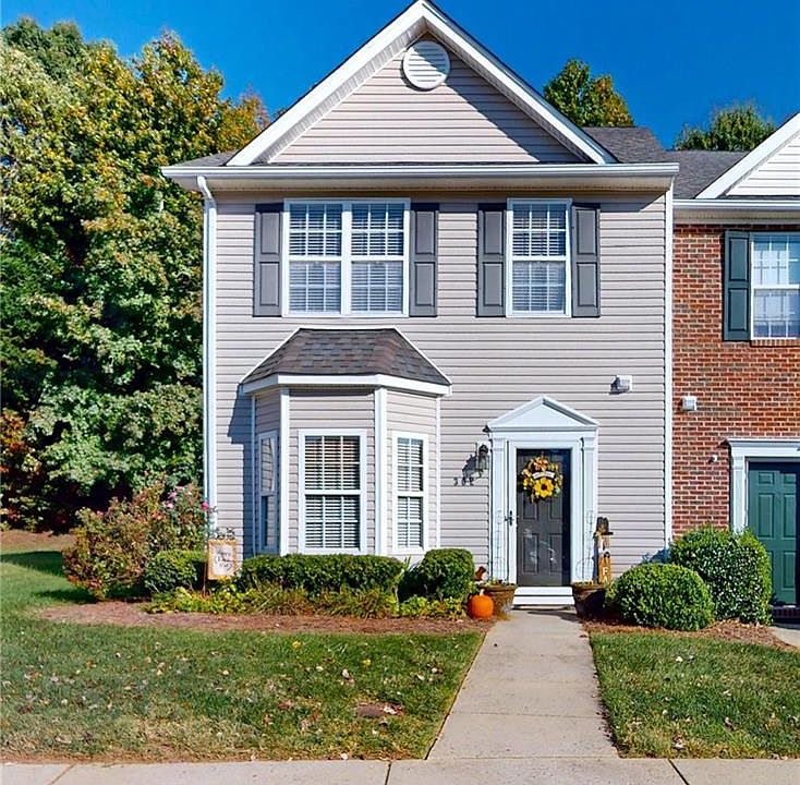 1st image of 302 Brittany Way