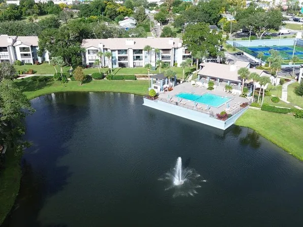 3 Escondido Cir Unit 8, Altamonte Springs, FL 32701