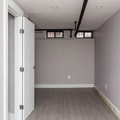 Rented by Nooklyn NYC LLC | media 22