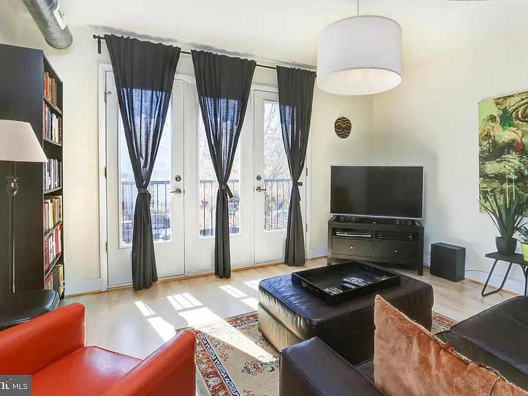 149 W St NW #22 — Photo 3