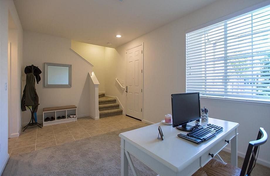 1st image of 429 Palmer Ave