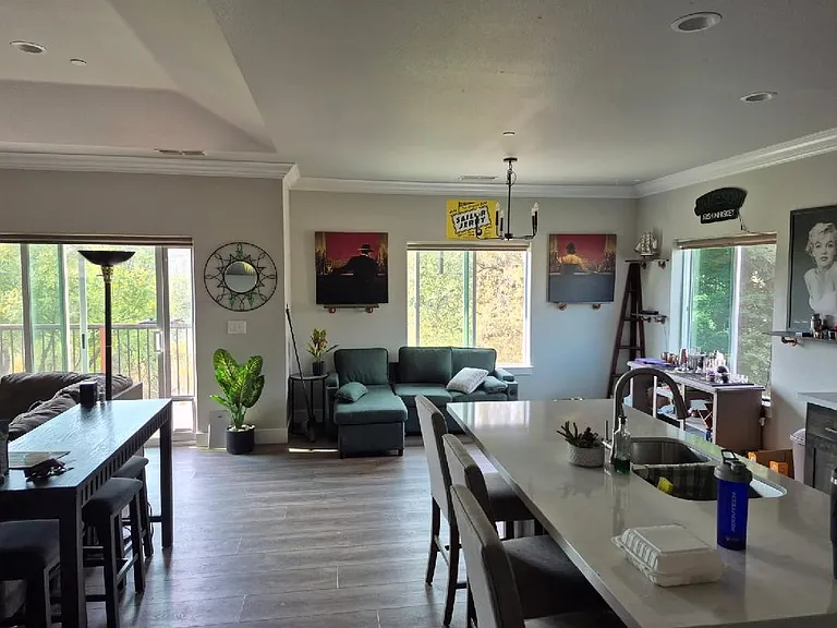 1372 Spinnaker Dr — Photo 4