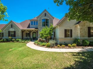 153 Silver Valley Ln, Fort Worth, TX 76108