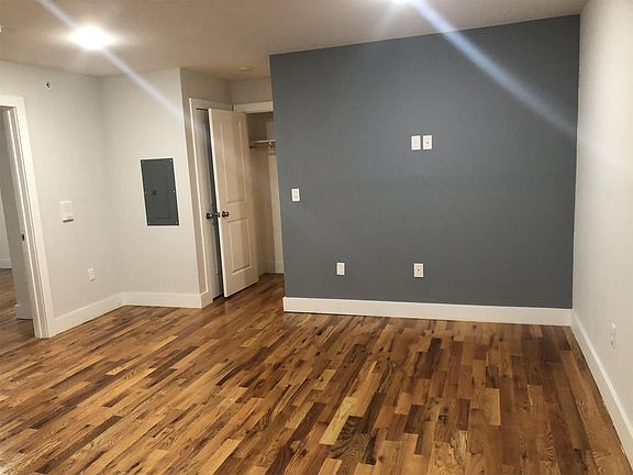 4th image of 134-142 Sussex Ave #402