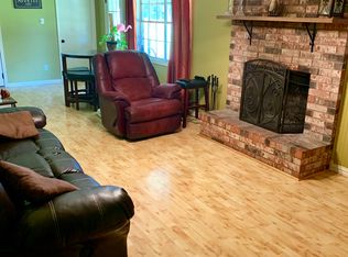 126 Carl Cir, Pineville, LA 71360