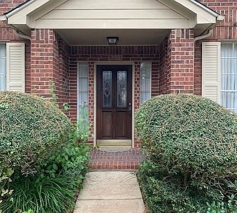 4th image of 9731 New Kent Dr