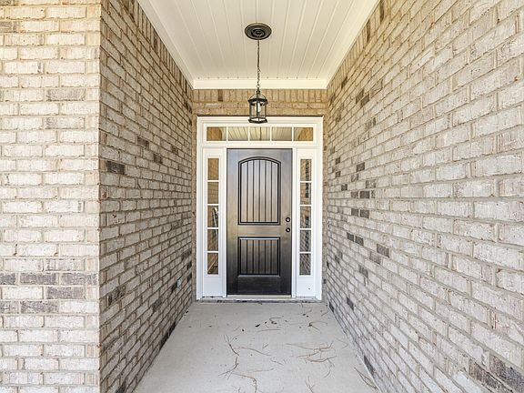 3rd image of 3470 Stockport Drive