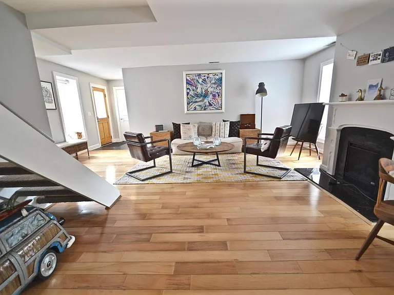 258 Jackson St — Photo 11