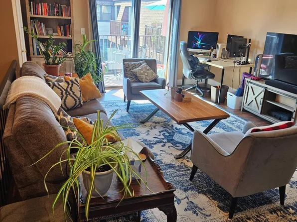 1314 N Oaks Blvd, North Brunswick, NJ 08902