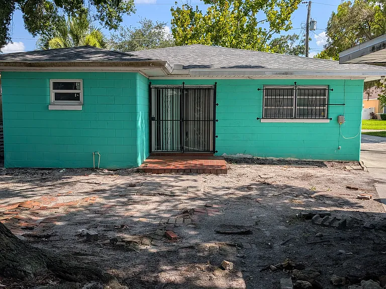 2516 W Kathleen St — Photo 15