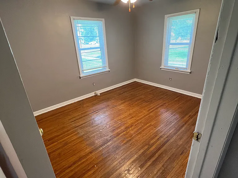 2924 S Franklin Street Rd — Photo 4