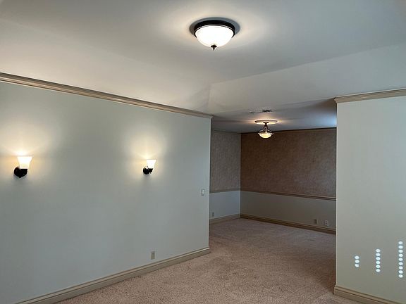 5th image of 2403 Valley Forge Way