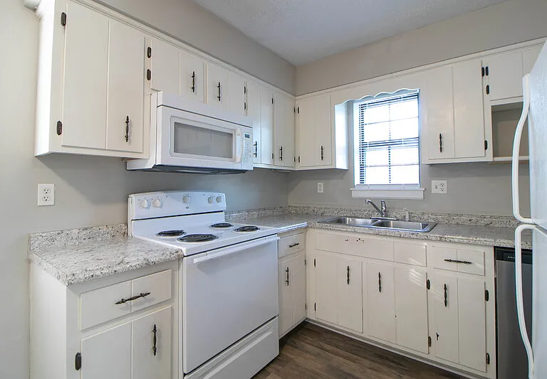 404-09 Thompsonville Ln — Photo 6