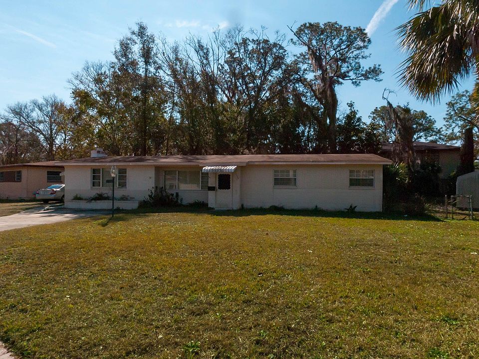 1st image of 2752 Emily Ln
