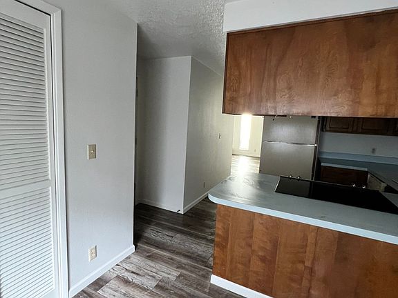 4th image of 1690 NW 36th St