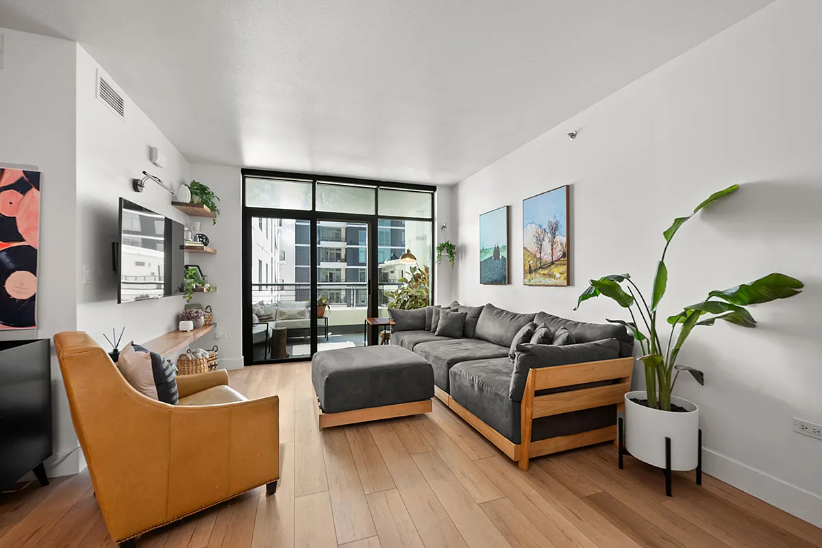 1 bed, 760 sqft, $4,300 — Photo 1