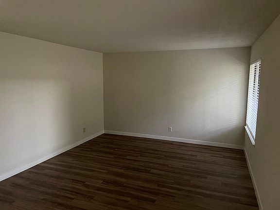 2nd image of 4769 Kings River Ct