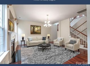 878 Treasure Ct, Fort Mill, SC 29708