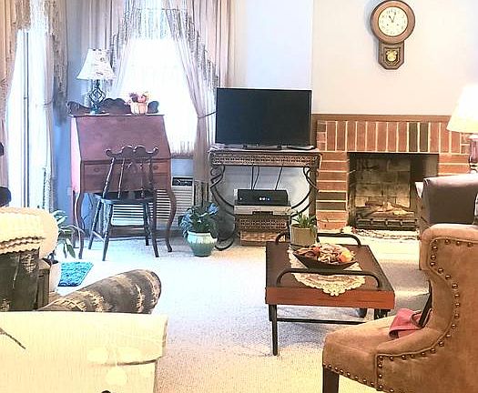 3rd image of 1305 Cunat Ct APT 2D