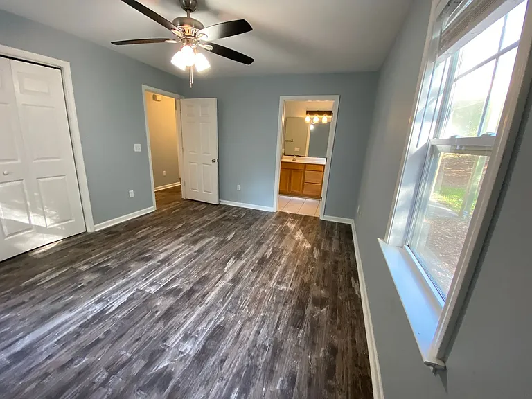 5132 Greenville Loop Rd #B — Photo 19