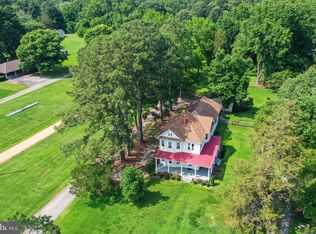 370 King Carter Dr, Irvington, VA 22480