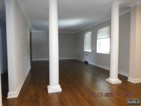2nd image of 185 E Palisade Ave #A3b-6