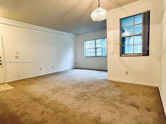 3rd image of 3165 NE 184th St APT 6202