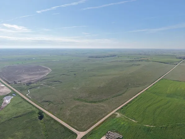 Road 409, Farnam, NE 69029