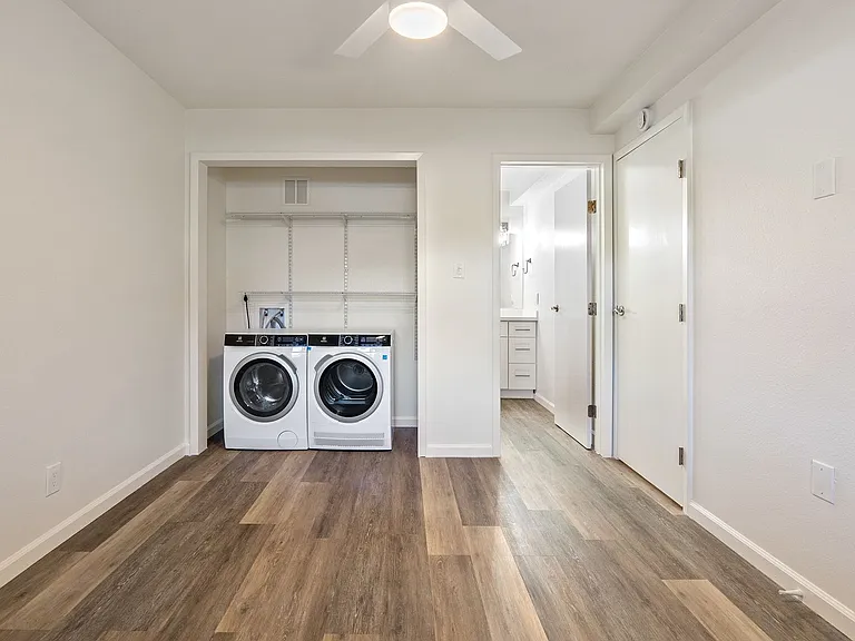 544 Pacific Street — Photo 11