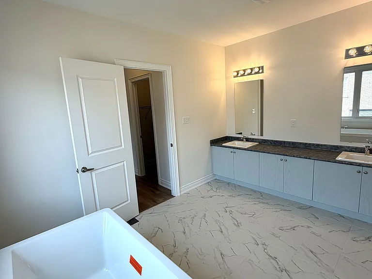 64 Bud Leggett Cres — Photo 11
