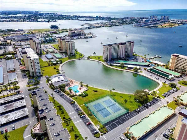 4650 Cove Cir APT 409, Saint Petersburg, FL 33708