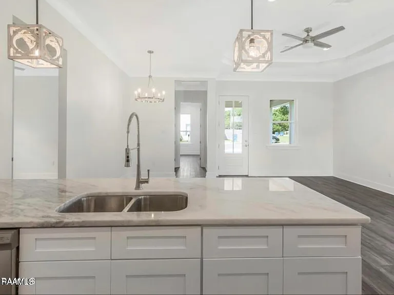 101 Santa Marta Dr — Photo 6