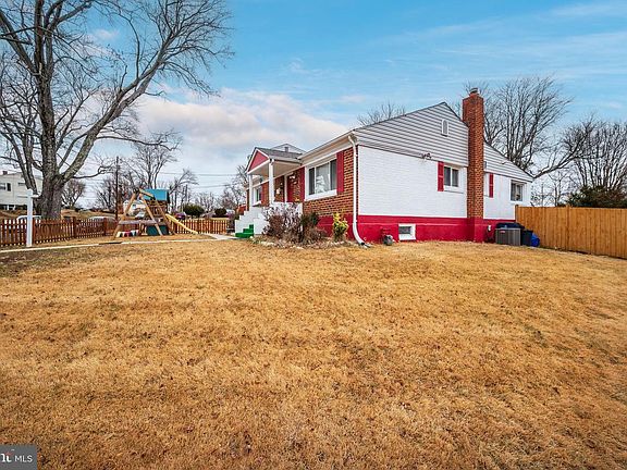 4th image of 13401 Keating St