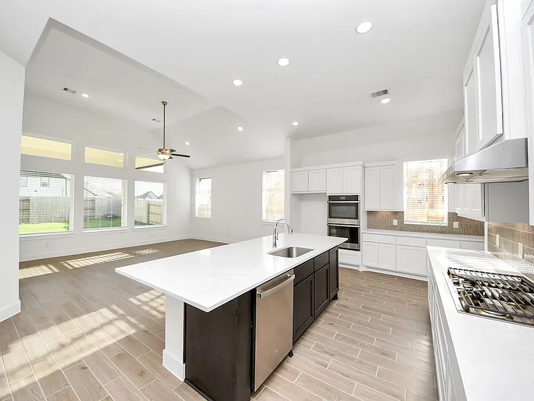 25026 Midnight Willow — Photo 14