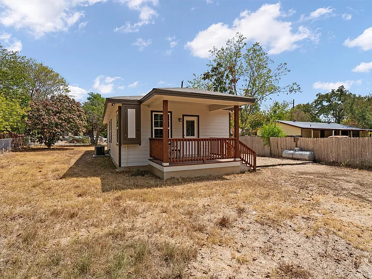 10004 1/2 Gail Rd — Photo 25