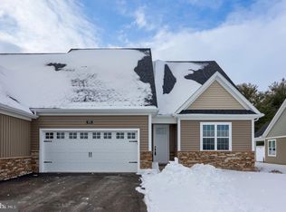 253 Bellaride Ln #52, Millersville, PA 17551