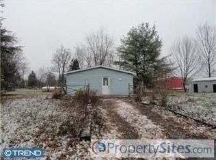 32 Fachets Ln, Kintnersville, PA 18930